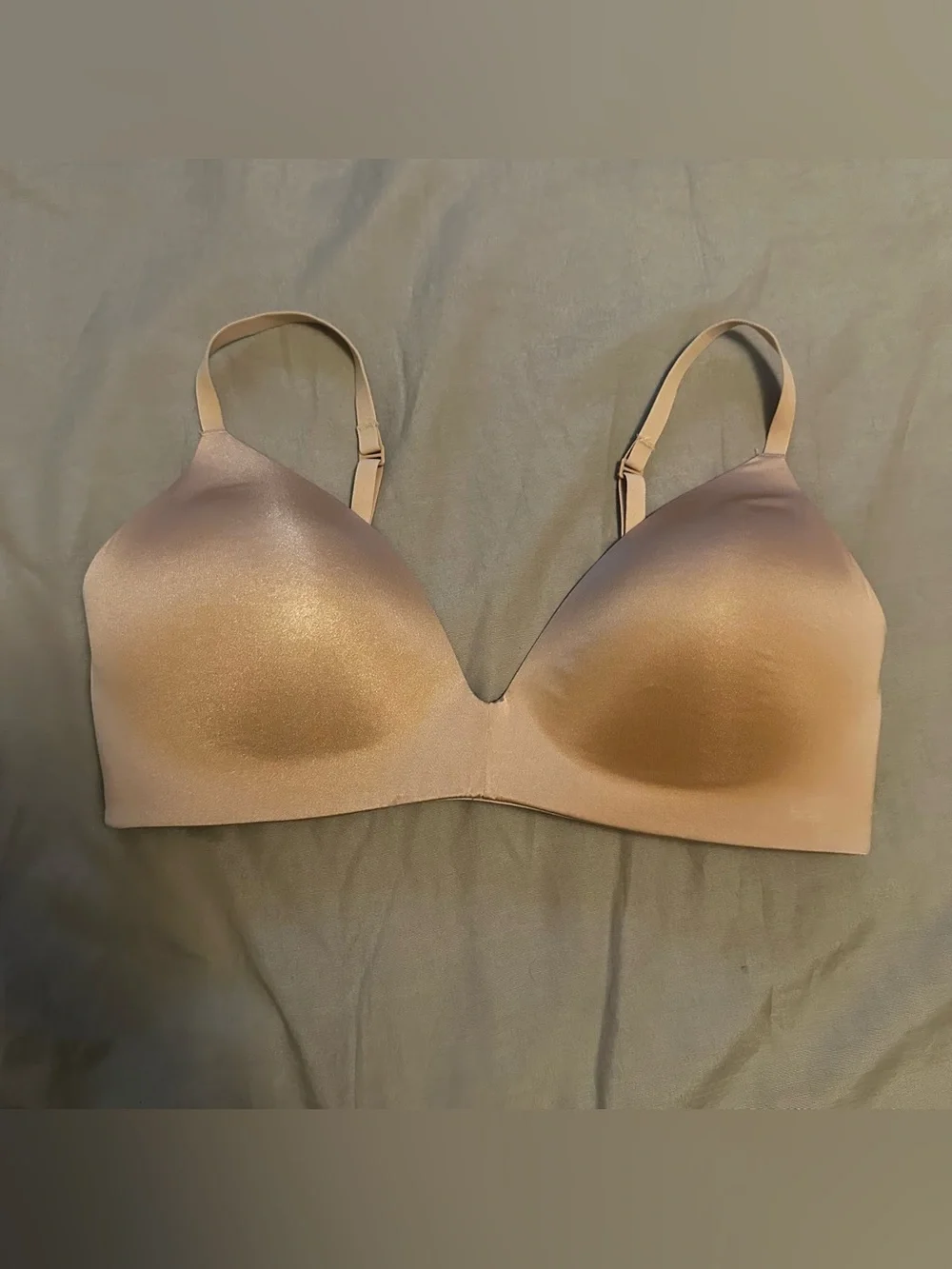 SKIMS Wireless Form Push-Up Plunge Bra T-shirt Beige Wireless Hook & Eye 38C UEC